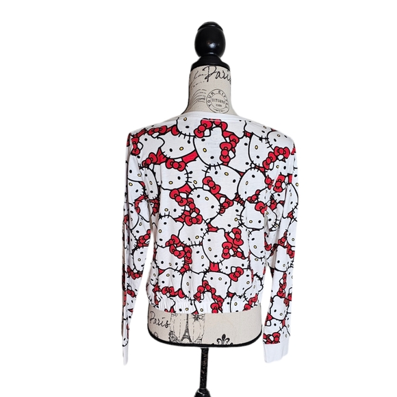 Hello Kitty crop top size Medium long sleeves. Sanrio cute Kawaii crop t… - Picture 4 of 9